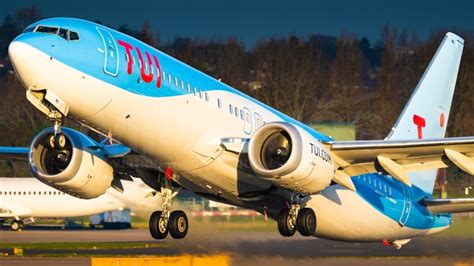 TUI Airways Boeing 737 8 MAX G TUMK V1images Aviation Media