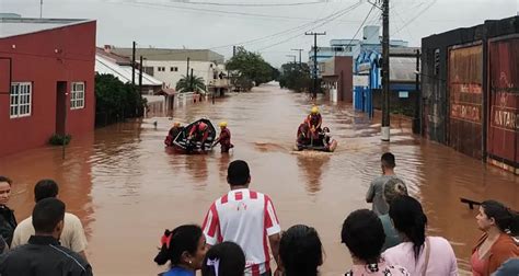 Defesa Civil atualiza balanço das enchentes no Rio Grande do Sul 4 5