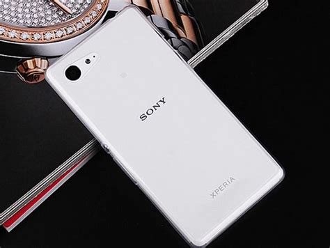 Sony Xperia Z Compact Prozoren Silikonski Etui Malakoala