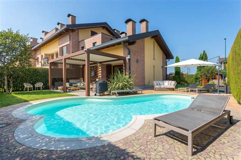 Monza Brianza Ville In Vendita Agenzia Immobiliare Casa Style