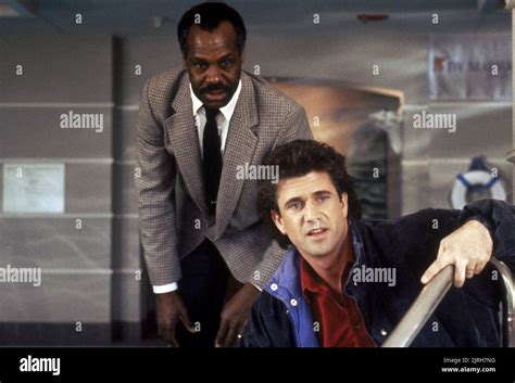 Danny Glover Mel Gibson Lethal Weapon 2 1989 Stock Photo Alamy