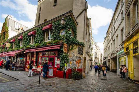 Parigi Tour Del Quartiere Marais Con Accompagnatore Locale Getyourguide