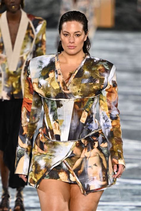 ASHLEY GRAHAM Walks Runway At Balmain Show At Paris Fashion Week 09 28