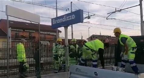 Treno Travolge E Uccide 5 Operai A Brandizzo Le Immagini Dal Luogo