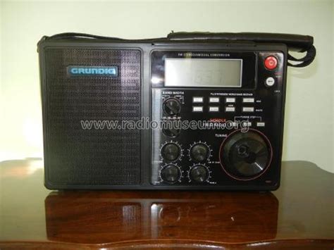 Grundig Field Radio S450DLX Radio Etón Corp, Lextronix |Radiomuseum.org