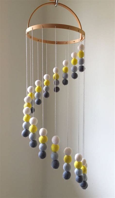 Felt Ball Mobile Baby Mobile Felt Balls Cot Mobile Nursery Decor Avec