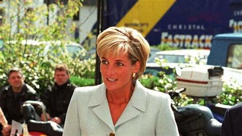 Diana De Gales Cumplir A Hoy A Os Lady Di Una Princesa Marcada Por