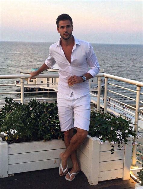 Resort Beachwear For Men Choosing Shorts For Vacation El Style Point