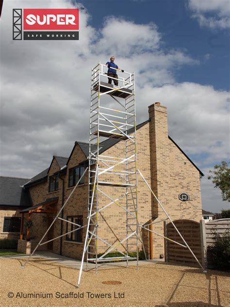 Super Diy S Advanced In One Scaffold Tower With Toeboards