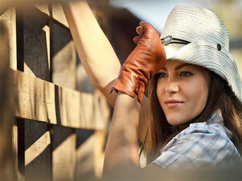 Rodeo Cowgirl Fence Female Models Hats Cowgirl Boots Ranch