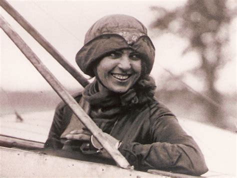 Mujerícolas Harriet Quimby Primera Mujer En Cruzar El Canal De La Mancha