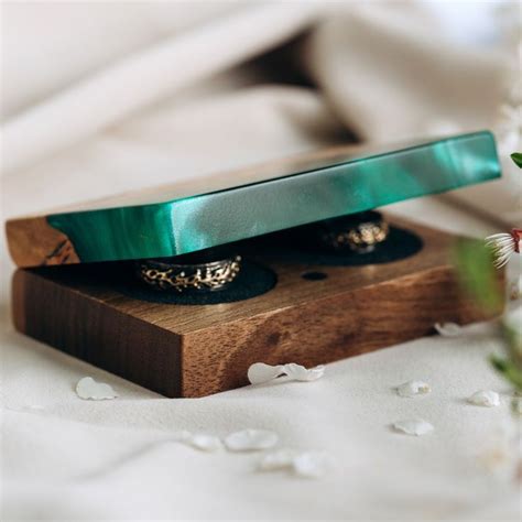 Piano Emerald Resin Wood Wedding Ring Box For Ceremony Unique Flat