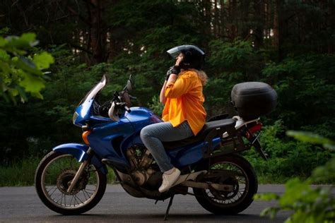 Tips Aman Naik Motor Saat Hamil Panduan Lengkap Untuk Kesehatan Ibu