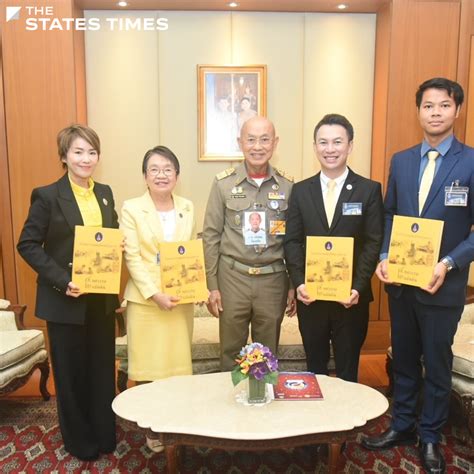 คณะกรรมาธิการวิสามัญการพิทักษ์และเทิดทูนสถาบันพระมหากษัตริย์ วุฒิสภา ร่วมกับมูลนิธิหัวใจ