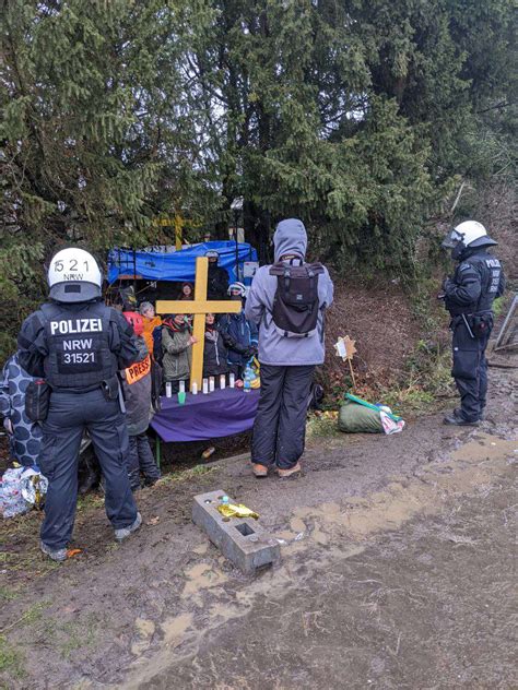 Kirchenimdorflassen On Twitter Polizei In Der Eibenkapelle Wir