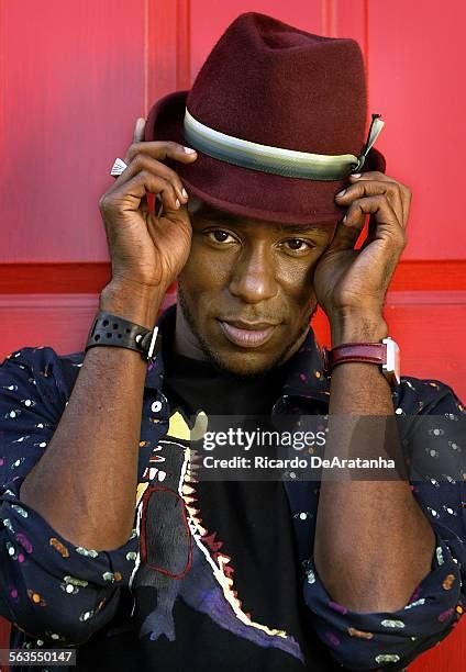 Actor Mos Def Photos And Premium High Res Pictures Getty Images