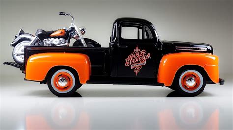 Maisto 124 WB Harley Davidson 1948 Ford F1 Pick UP FLH Duo Glide 1958