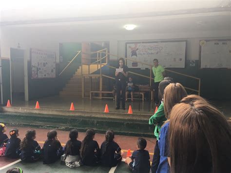 U E Instituto María Montessori Inauguración de los juegos