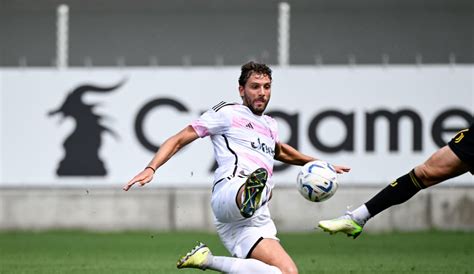 Allenamento Juve Sabato In Campo Davanti Ai Tifosi Gallery