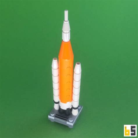 Space launch system – kit from LEGO® bricks – The Brickworms