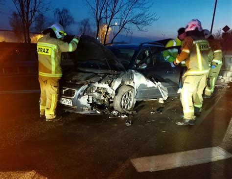 Wypadek przy autostradzie A4 Na węźle Kostomłoty zderzyły się dwa