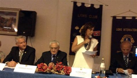 Lamezia Passaggio Della Campana Al Lions Club Cittadino Il Lametino It