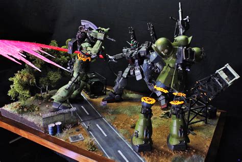 GUNDAM GUY: 1/100 Gundam Ground Type Custom vs. Zaku Diorama - GBWC ...