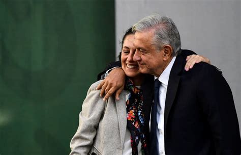 El legado de López Obrador un país fracturado con menos pobres más