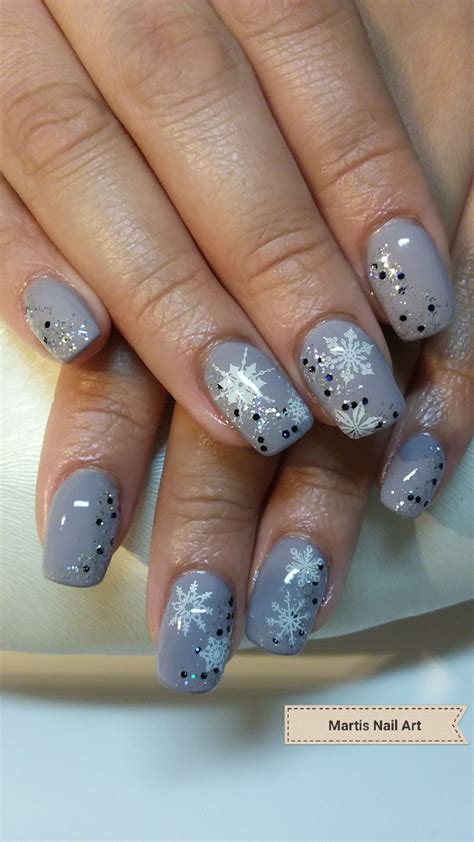 Wintern Gel Manicure Nail Designs Xmas Nails Christmas Nails