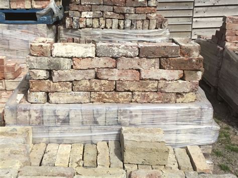 batch  plastered face stock bricks authentic reclamation