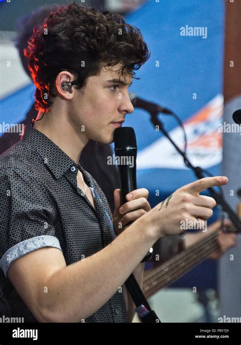 New York Ny Usa 1st June 2018 Canadian Singer Songwriter Shawn