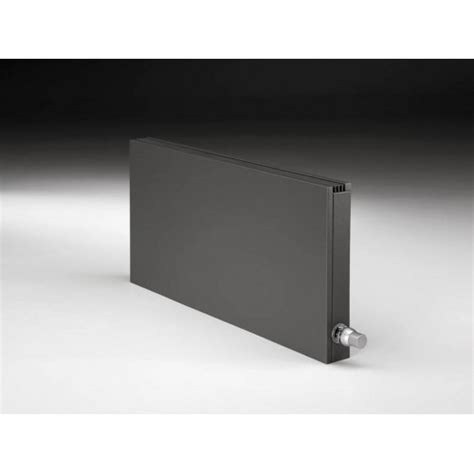 Strada Flat Panel Radiator Simplyradiators Co Uk