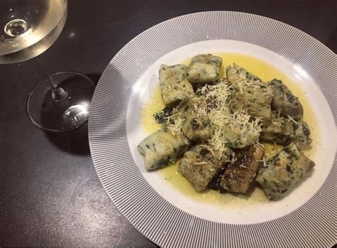 [homemade] Spinach And Ricotta Gnocchi With Burnt Sage Butter Sauce R Food