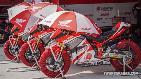 Cbr Series Antar Honda Raih Dua Gelar Juara Nasional Di Mandalika