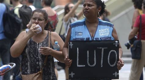 Servidores Protestam Contra Atraso De Sal Rio Da Prefeitura Rio De