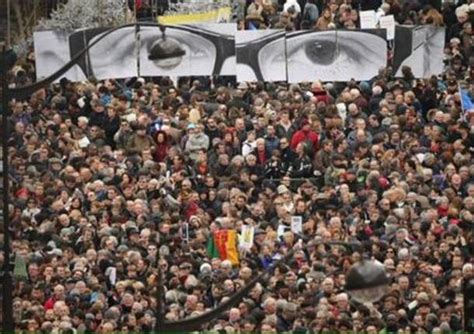 La Marcia Di Parigi Varesenews Foto