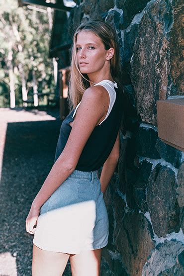 sarah moore viviens models