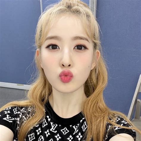 Park Sieun Stayc Selca Icon Pfp Kpop Kpop Icon Park