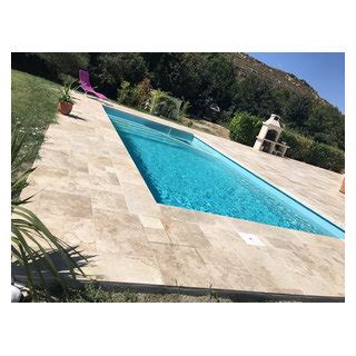 Terrasse Et Contour De Piscine En Travertin Contemporary Pool