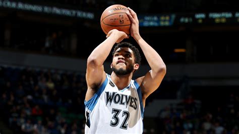 Karl Anthony Towns elegido por unanimidad como Novato del Año Vakeo