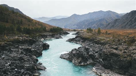 High Mountain Rain Has Scientists Rethinking River Basics