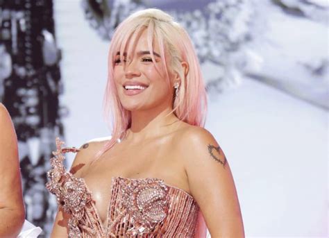 Karol G recibió el premio Mujer Latina del Año de Billboard