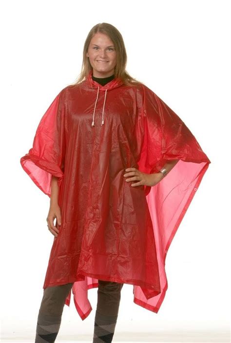 Im PVC Poncho ein geiles Gefühl Regen mode Anziehsachen Regenponcho