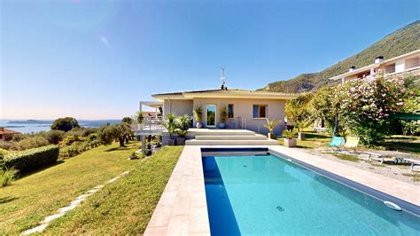 Villa With Breathtaking Views Of Lake Garda In Toscolano Maderno