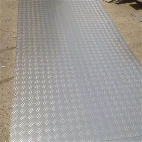 Astm Jis Gb Standard L Stainless Steel Checkered Plate