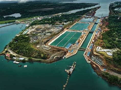 Panama Canal increases maximum draught to 14.33 m for neo-panamax locks ...