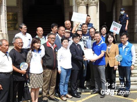 香港中評網：藍委提水利會“釋憲” 多位綠營人馬助陣