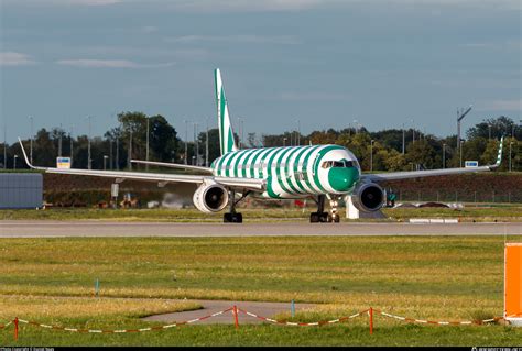 D ABOL Condor Boeing 757 330 WL Photo By Daniel Nagy ID 1509315