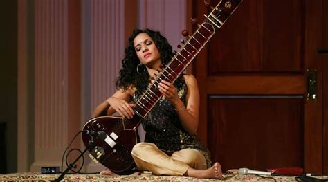 Anoushka Shankar hears Europe’s refugees with sitar | Music News - The ...