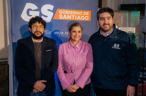 Santiago Presenta Red De Distritos Revista Emprende